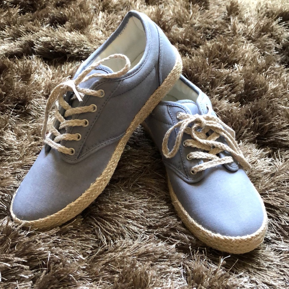 NWOB rare Vans espadrilles